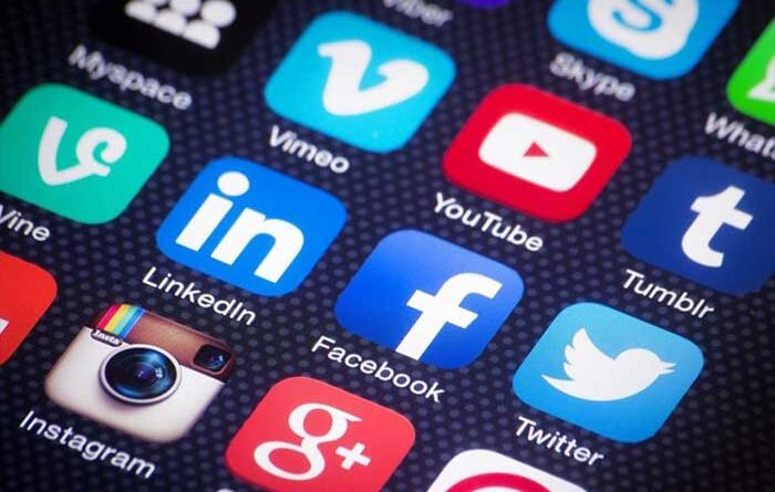 Sosial Media Sebagai Platform eCommerce