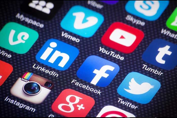 Sosial Media Sebagai Platform eCommerce